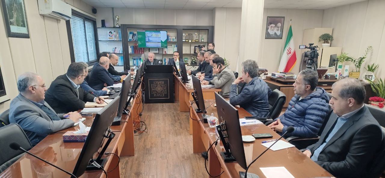 بازاریان اسیب دیده به مجتمع آدینه رشت منتقل میشوند