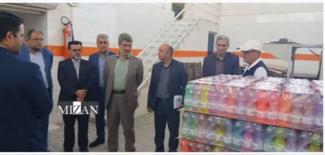 مسئولان استان از تولید کنندگان حمایت کنند