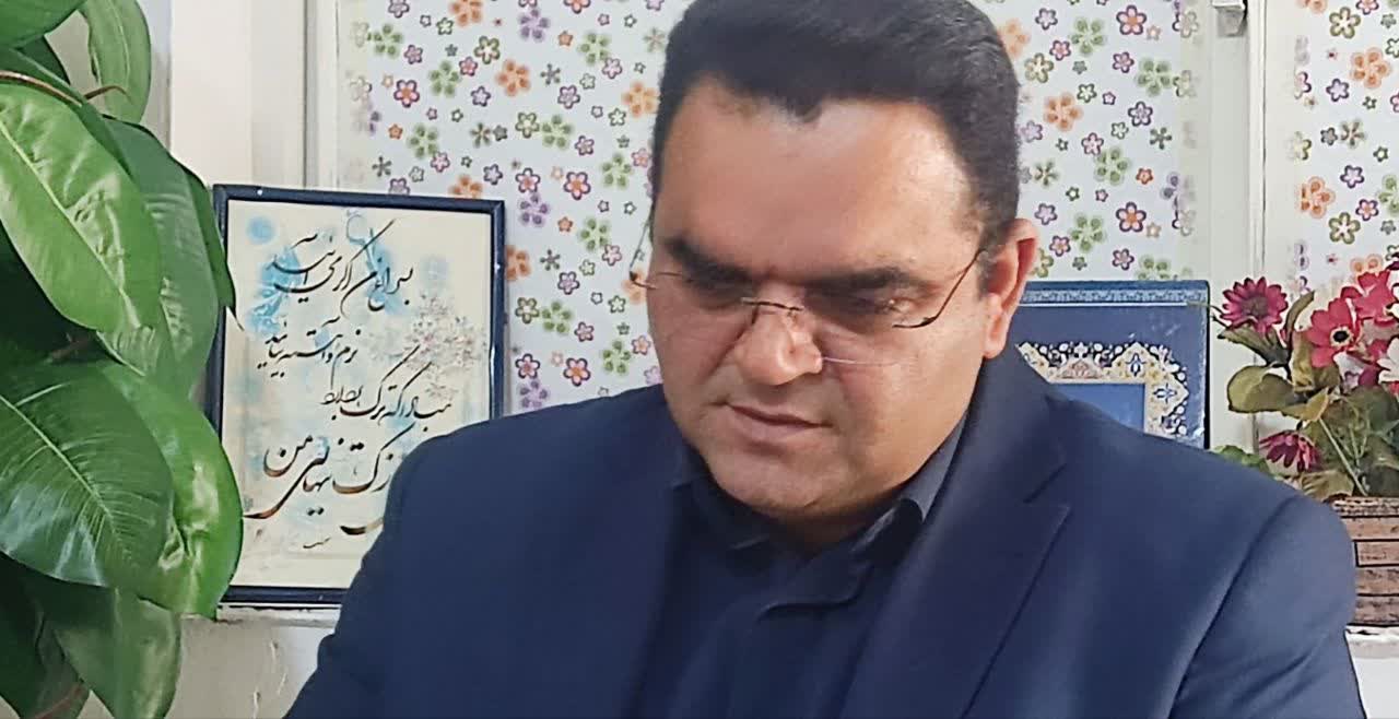 نماینده چایکاران شمال: مسئولان استانی و کشوری به صنعت چای توجه لازم را ندارند