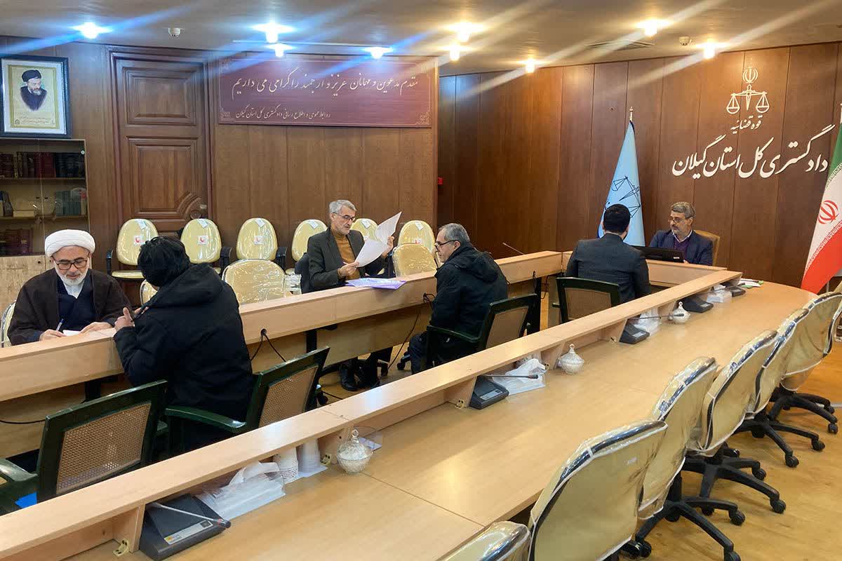 86 مراجعه کننده با رئیس کل دادگستری گیلان دیدار کردند