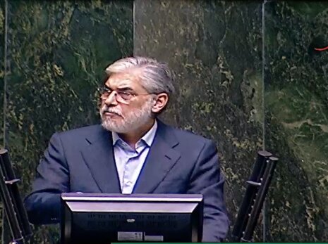 توسعه  کمی دانشگاهها  بس است