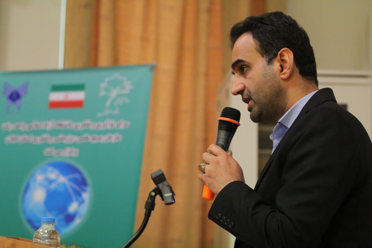 دانشگاه آزاد بعنوان دانشگاهی اجتماعی قطب اثر گذار آموزش عالی است