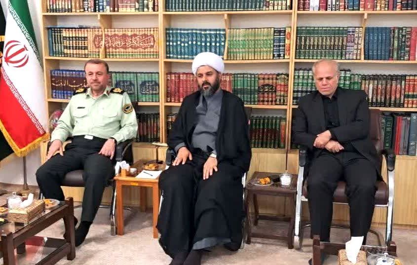 حمایت ائمه جمعه و فرمانداران از مجموعه انتظامی قابل تقدیر است