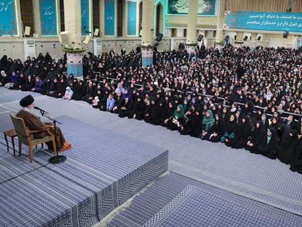 رهبر معظم انقلاب: دستاوردهای زنان ما  در تاریخ ایران بی سابقه است