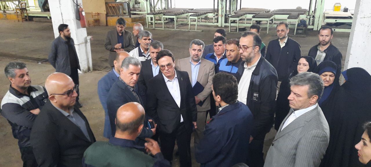 سیاست زدگی صنایع چوب اسالم را به تعطیلی کشاند