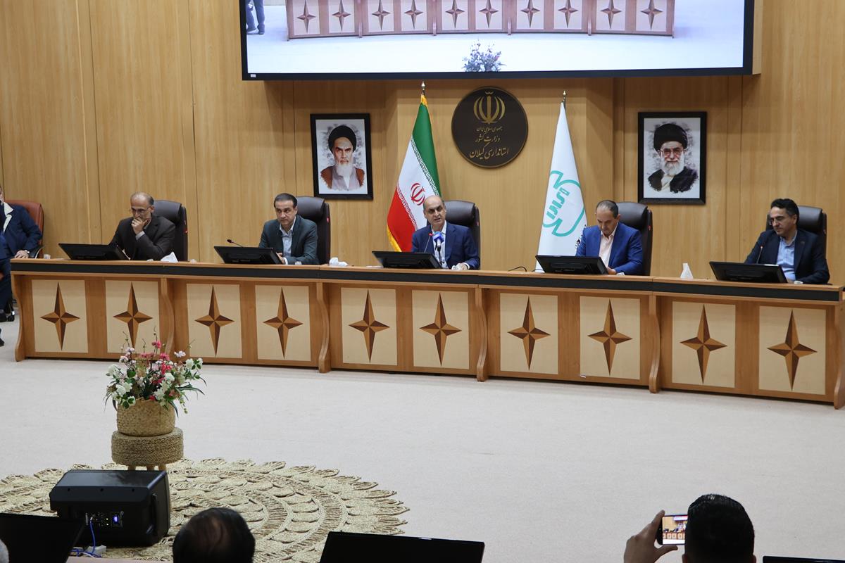 برگزیدگان استاندارد استان گیلان معرفی  و تجلیل شدند