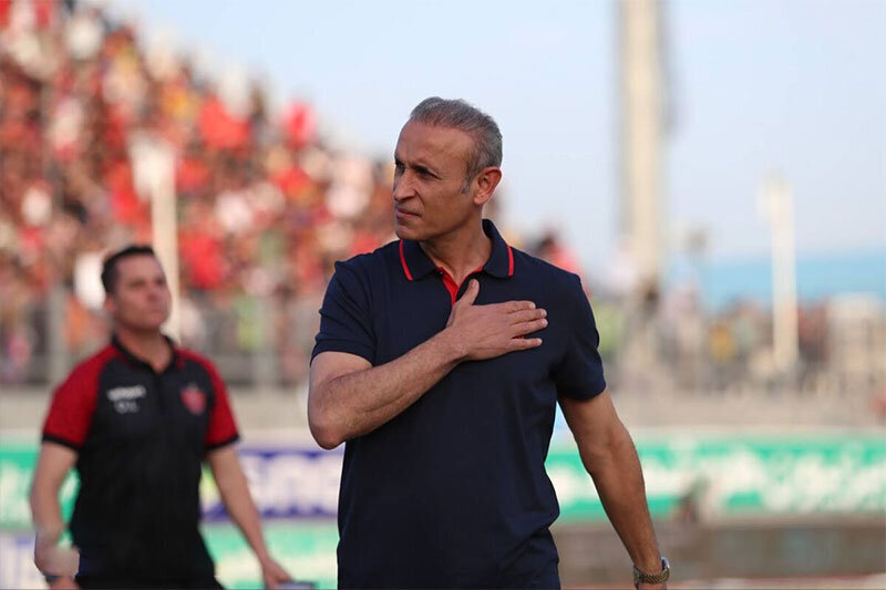 سرمربی پرسپولیس ۳۳ میلیارد تومان گرفته اما تمرین را تعطیل کرد