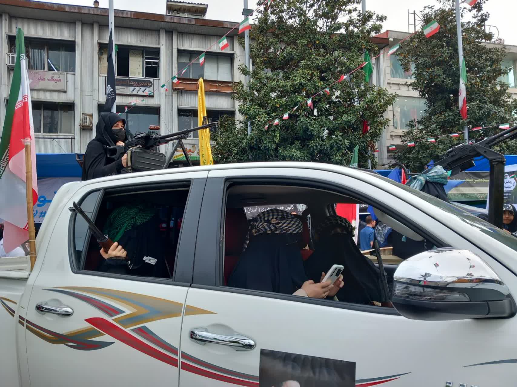 رزمایش بانوان جانفدا  در رشت برگزار شد