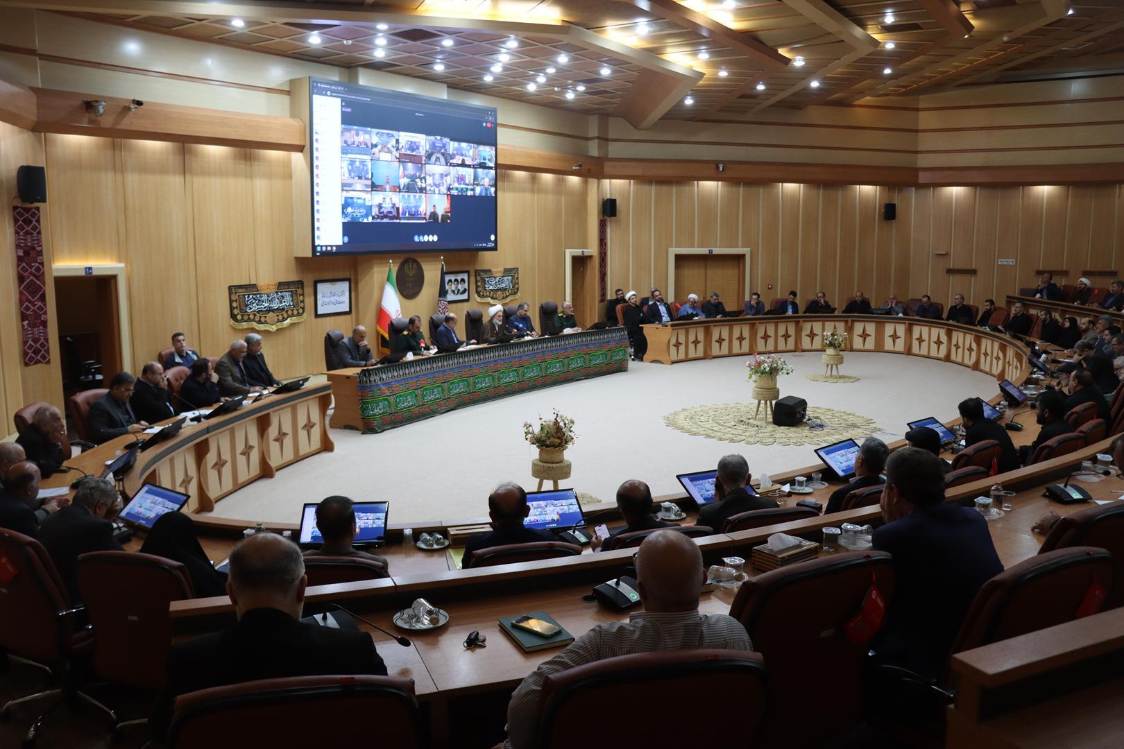 تشییع باشکوه رهبر شهید انسجام و عزت ملت ایران را به رخ خواهد کشید
