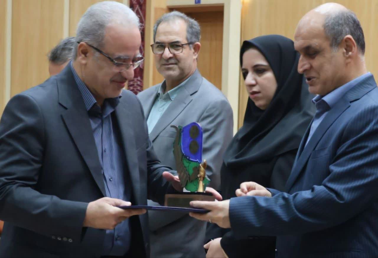 شرکت گاز گیلان  رتبه برتر  جشنواره شهید رجایی را کسب کرد 