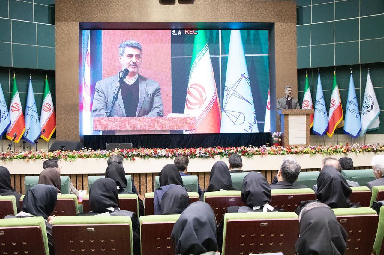 وکلا هر پرونده ای را نپذیرند